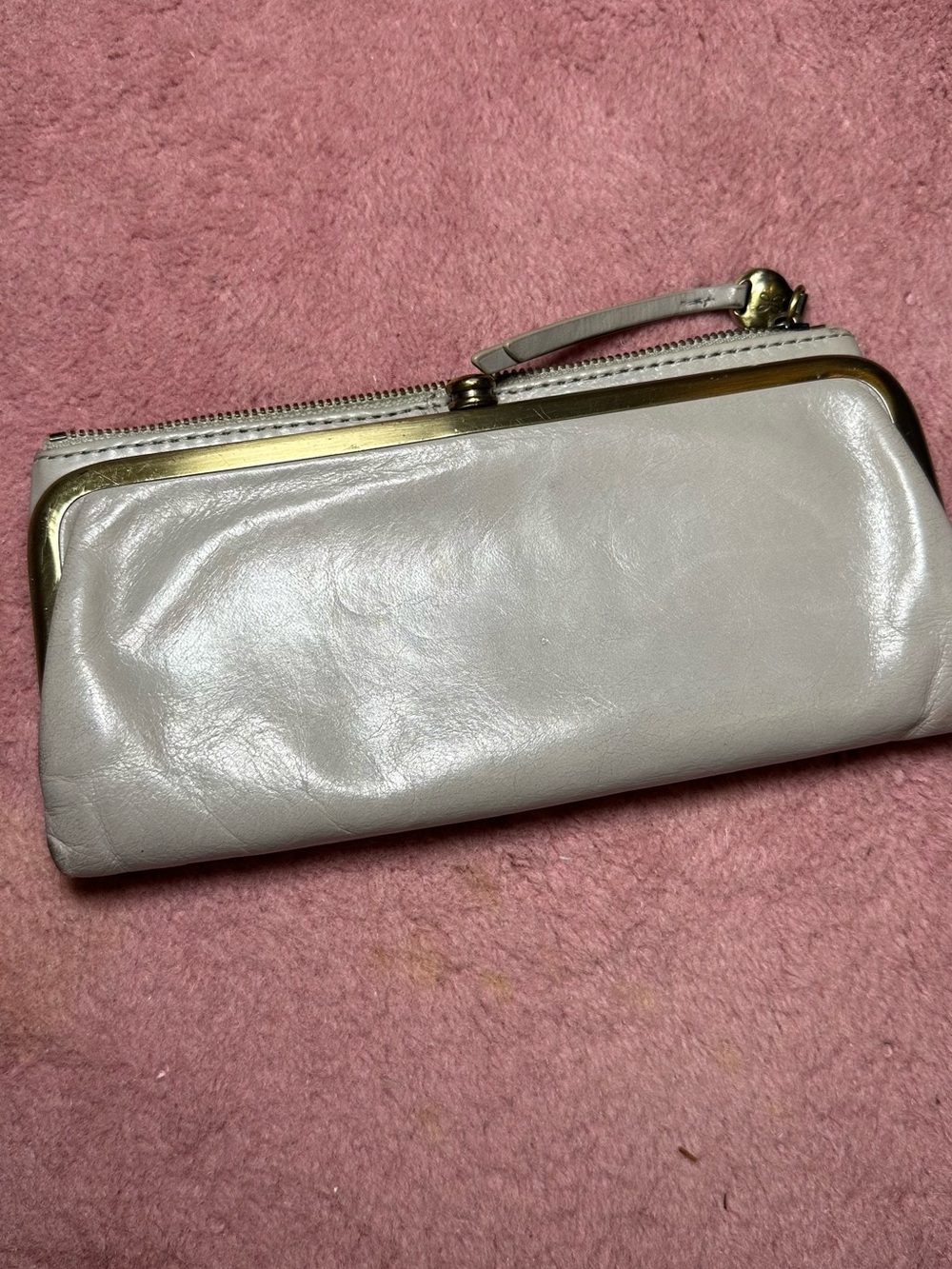 HOBO Cream Leather Frame Clutch with Gold Trim - Picture 2 of 6